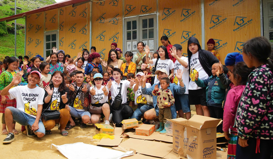 Chuyến đi không giới hạn: 'Yêu thương là điều duy nhất cần mang theo'