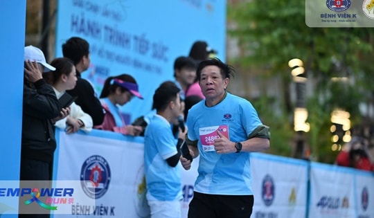 Hành trình quyết tâm sống ý nghĩa của người đàn ông mắc ung thư phổi