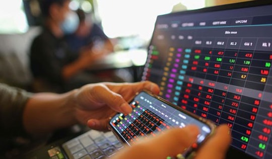 Người liên quan lãnh đạo SMC bán chui cổ phiếu