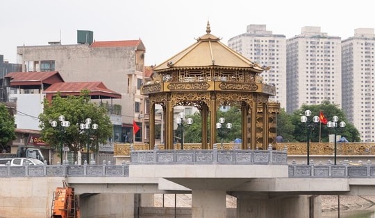 Sông Tô Lịch được 'tái sinh' với đập dâng và hệ thống xử lý nước thải hiện đại