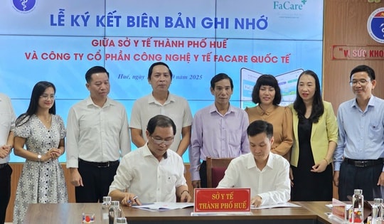 Huế thí điểm ứng dụng nền tảng, thiết bị y tế thông minh trong chuyển đổi số y tế