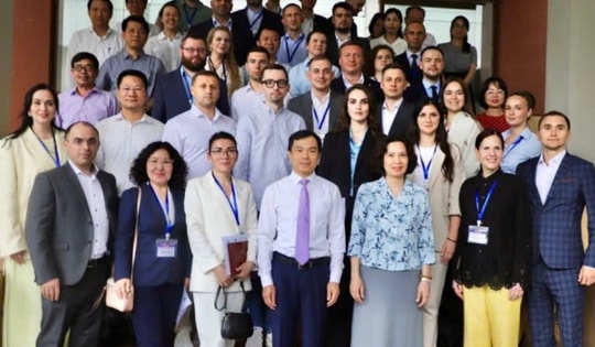 Thứ trưởng Nguyễn Thị Liên Hương tiếp, làm việc với đoàn cán bộ lãnh đạo, quản lý Liên bang Nga