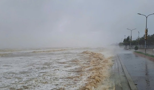 Cảnh báo xuất hiện bão rất mạnh nối đuôi ngay sau bão số 8