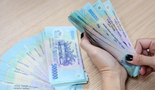 Nghỉ việc do sắp xếp bộ máy, vận hành chính quyền 2 cấp sẽ được hưởng 4 chế độ