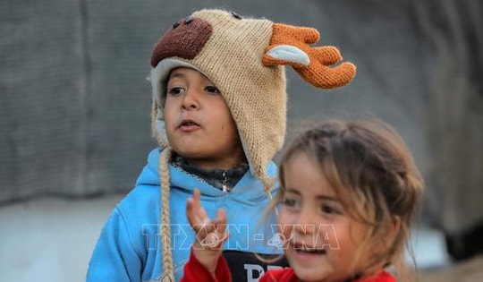 Phát hiện hormone oxytocin định hình cảm xúc ở trẻ nhỏ