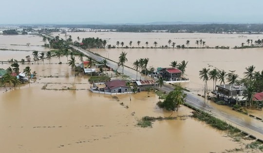 Siêu bão Ragasa áp sát: Philippines cho nghỉ học nghỉ làm, Hong Kong cân nhắc đóng cửa sân bay