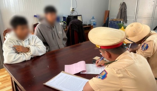 Đua xe rồi khoe clip lên mạng xã hội, nhóm thiếu niên bị phạt 43,5 triệu đồng