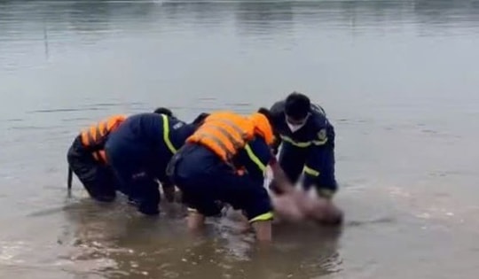 Phú Thọ: Tìm thấy thi thể nam thanh niên nghi nhảy cầu Hữu Nghị