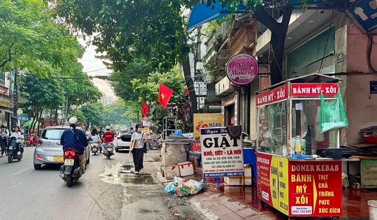 Vi phạm trật tự đô thị tái diễn ở phường Thanh Liệt ngay sau buổi ra quân xử lý