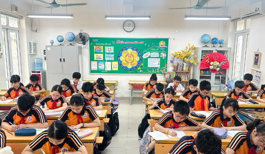 Giáo viên nói gì về chế độ trả tiền lương dạy thêm theo quy định Bộ GD&ĐT mới ban hành