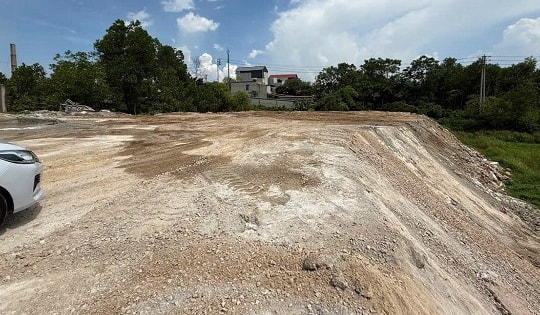 Khởi tố đối tượng đổ gần 17.700 tấn chất thải rắn trái phép ở Ninh Bình