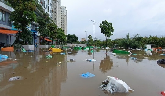 Lũ trên nhiều sông Bắc Bộ và Trung Bộ lên nhanh do mưa lớn
