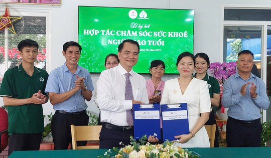 Chăm sóc sức khỏe tại chỗ cho người cao tuổi ở TPHCM - mô hình từ việc kết nối