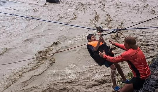 Philippines: Trường học đóng cửa phòng bão Bualoi đổ bộ