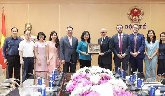 Bộ trưởng Đào Hồng Lan tiếp đặc phái viên Thương mại của Chính phủ Anh