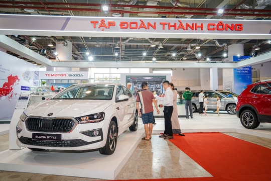 Xe Skoda hút khách tham quan tại triển lãm ở Quảng Ninh