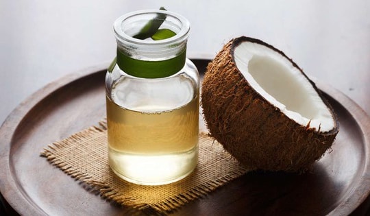 4 cách sử dụng dầu dừa để kích thích mọc tóc