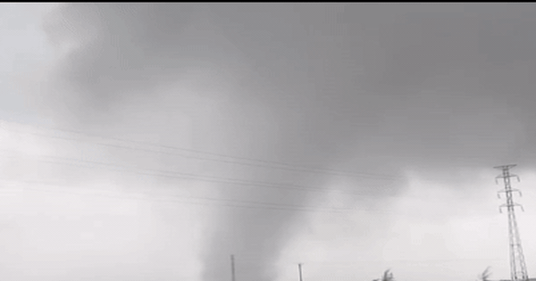 Vì sao liên tiếp xuất hiện lốc xoáy ở nhiều tỉnh thành?