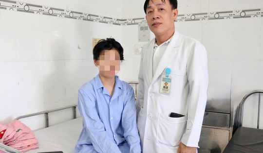 Phẫu thuật thành công u màng não tái phát cho bệnh nhi 15 tuổi