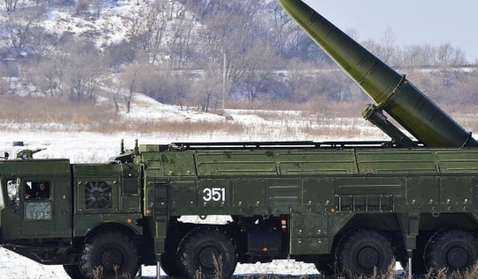 Ukraine thừa nhận hệ thống Patriot của Mỹ 'chỉ biết đứng nhìn' Iskander và Kinzhal của Nga