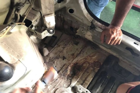 Cách nhận biết ô tô bị ngập nước, thuỷ kích