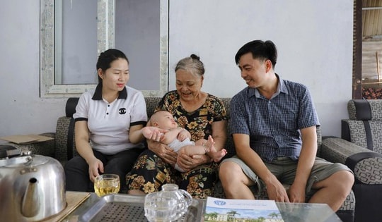 Thủ tục hưởng trợ cấp thai sản đối với người tham gia BHXH tự nguyện