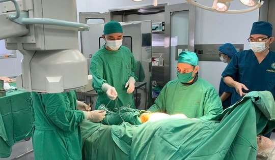 Quảng Ninh xây dựng phương án sắp xếp tinh gọn tổ chức bộ máy lĩnh vực y tế thế nào?