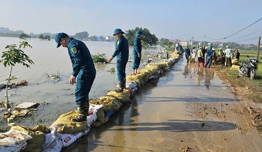 Bác vỡ đê bao ở Bắc Ninh song nhiều tuyến đê đang bị tràn nước