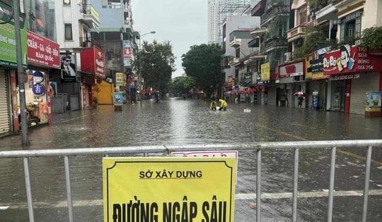 Cập nhật các tuyến đường ngập hôm nay 8/10 tại Hà Nội