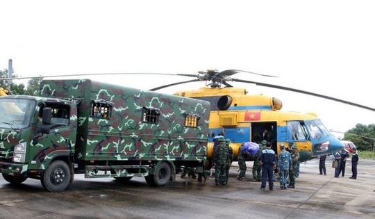 Quân đội điều động lực lượng không quân bay cứu trợ khẩn cấp tại Lạng Sơn