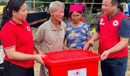 Gần 1,7 tỷ đồng cứu trợ khẩn cấp người dân bị ảnh hưởng bởi bão số 11