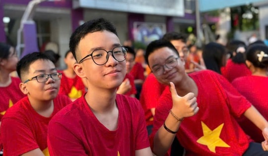 Hà Nội miễn 100% học phí, phụ huynh không phải nộp đơn, giấy tờ