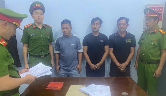 Bắt giữ khẩn cấp nhóm tài xế, phụ xe đánh nhau tại trạm thu phí