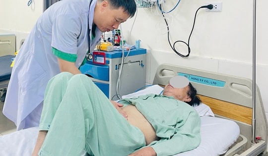 Cứu sống bệnh nhân vỡ động mạch chủ bụng bằng Stent graft