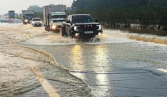 Phương án phân luồng tạm thời cao tốc Hà Nội - Thái Nguyên để tránh ngập