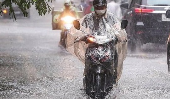 Miền Bắc trời nắng, các tỉnh từ Quảng Trị trở vào Nam Bộ mưa dông