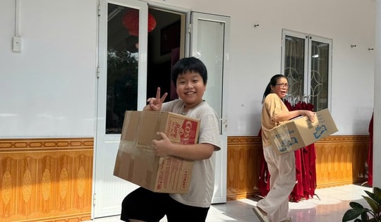 Nhiều trường học ở Hải Phòng quyên góp cứu trợ bà con vùng lũ Thái Nguyên