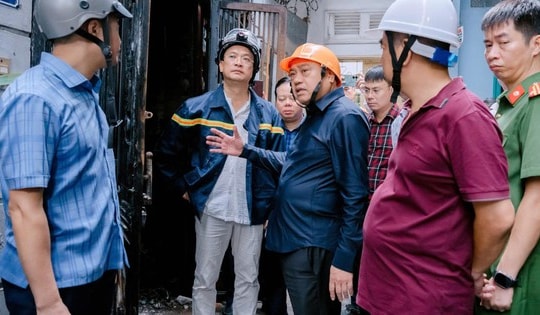 Chủ tịch Hà Nội yêu cầu khẩn trương khắc phục hậu quả, điều tra nguyên nhân vụ cháy khiến 5 người tử vong
