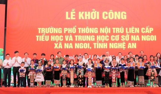 Tổng Bí thư Tô Lâm dự Lễ khởi công xây dựng Trường Phổ thông nội trú liên cấp TH và THCS Na Ngoi
