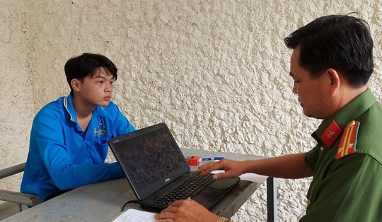 Đang tại ngoại vì án lừa đảo, nam thanh niên tiếp tục đi cướp