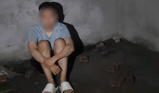 Nam sinh viên bị bắt cóc online, tự nhốt mình trong ngôi nhà hoang