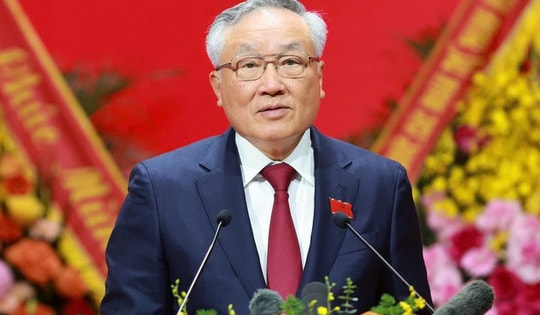 Tập trung nâng cao chất lượng dịch vụ y tế, chuyển từ khám bệnh sang chăm sóc và bảo vệ sức khỏe nhân dân