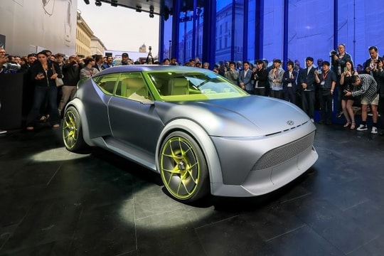 IONIQ 3 lộ hình ảnh trên đường phố, một chi tiết khác với bản concept