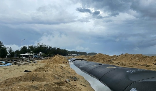 Sự thật thông tin dự báo bão số 12 vào Quảng Trị và TP Huế