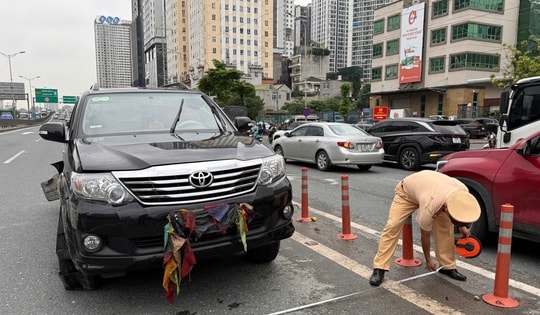 Diễn biến mới vụ tài xế ô tô nổ 2 lốp đi ngược chiều trên vành đai 3