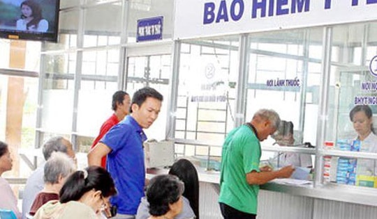 Xuất trình thẻ BHYT muộn có được thanh toán tiền khám chữa bệnh không?