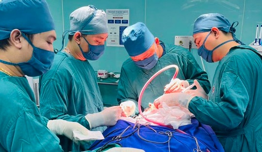 Giành sự sống ngoạn mục cho bệnh nhân chấn thương sọ não nặng, gãy 10 xương sườn