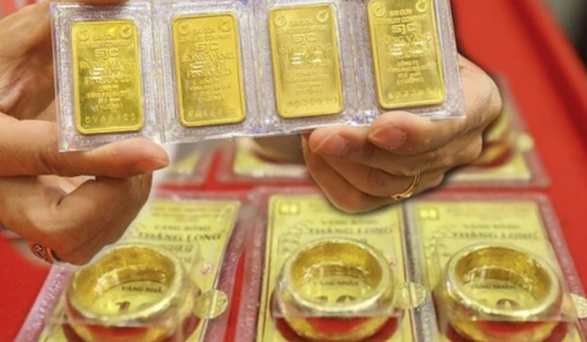 Giá vàng hôm nay ngày 15/10 vẫn tăng rất mạnh phá đỉnh