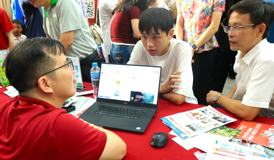 Tuyển sinh đại học 2026: Bộ GD&ĐT 'siết' phương thức, trường đại học rục rịch đổi mới