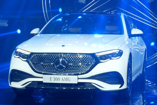 Mercedes-Benz E-Class bản mới giá cao nhất 3,2 tỷ đồng, lắp ráp tại Việt Nam